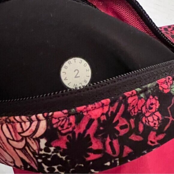 Lululemon Speed Up Short *2.5" Fuchsia Pink / Zen Garden Multi - Picture 2 of 9